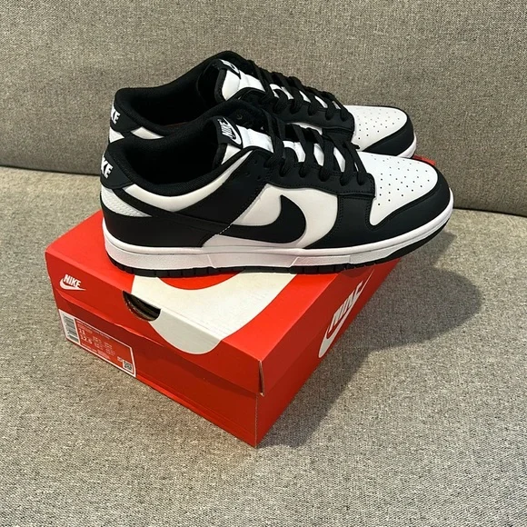 Nike Men’s Panda Dunk Low Retro Size 11- NWT - Picture 2 of 4
